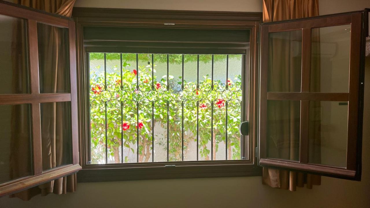 Romantic White Villa -Private Pool نيرخا المظهر الخارجي الصورة