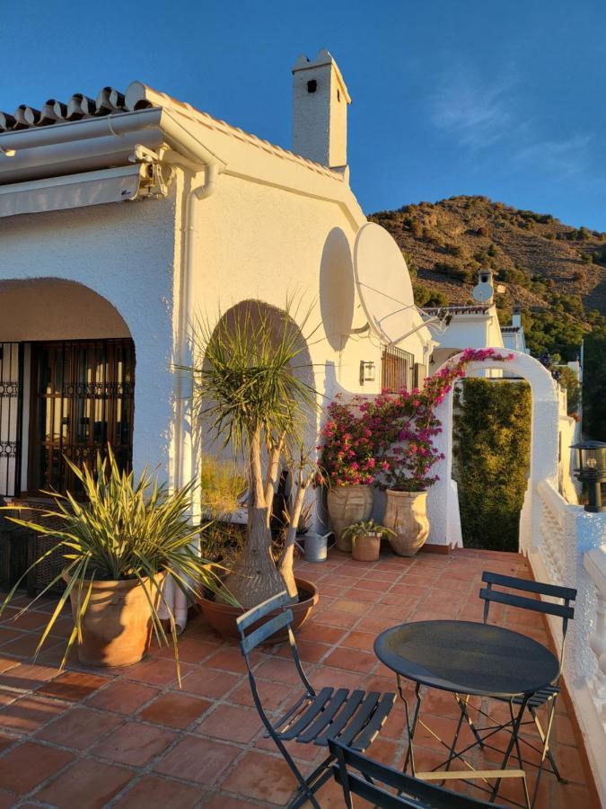 Romantic White Villa -Private Pool نيرخا المظهر الخارجي الصورة