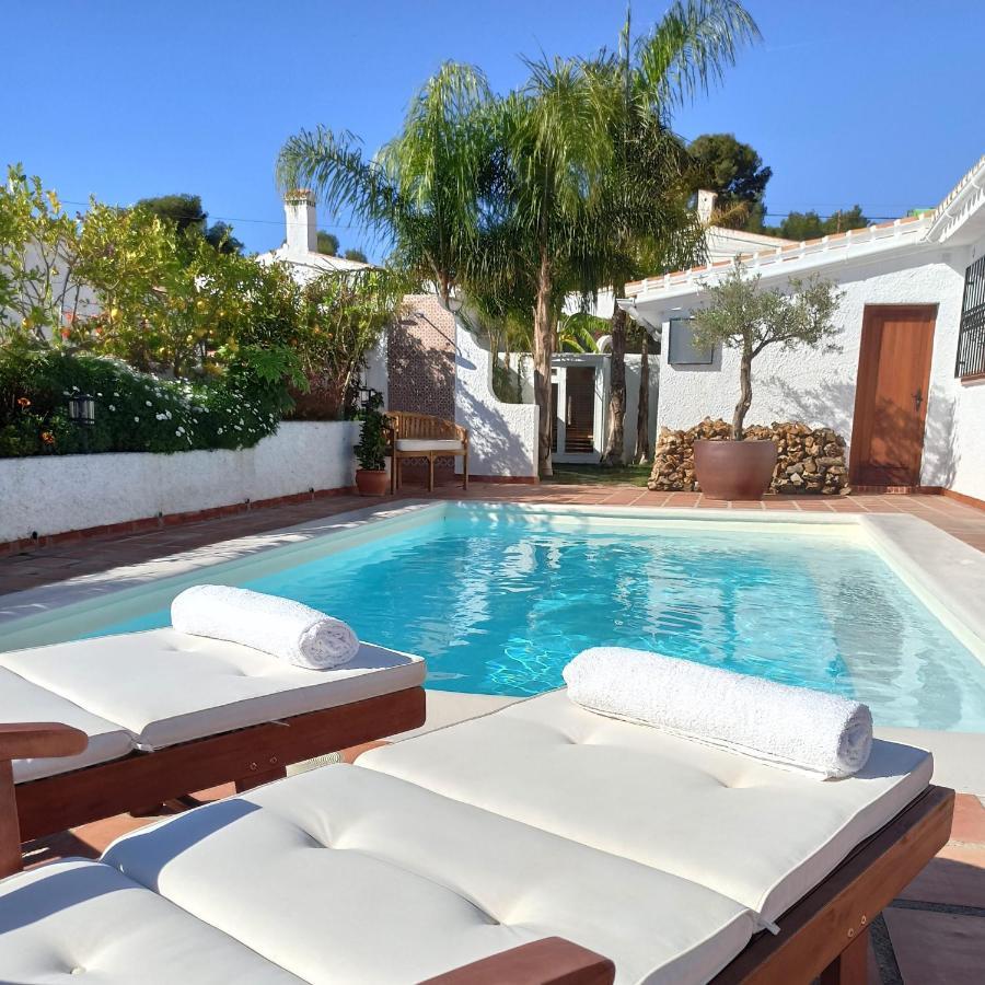 Romantic White Villa -Private Pool نيرخا المظهر الخارجي الصورة